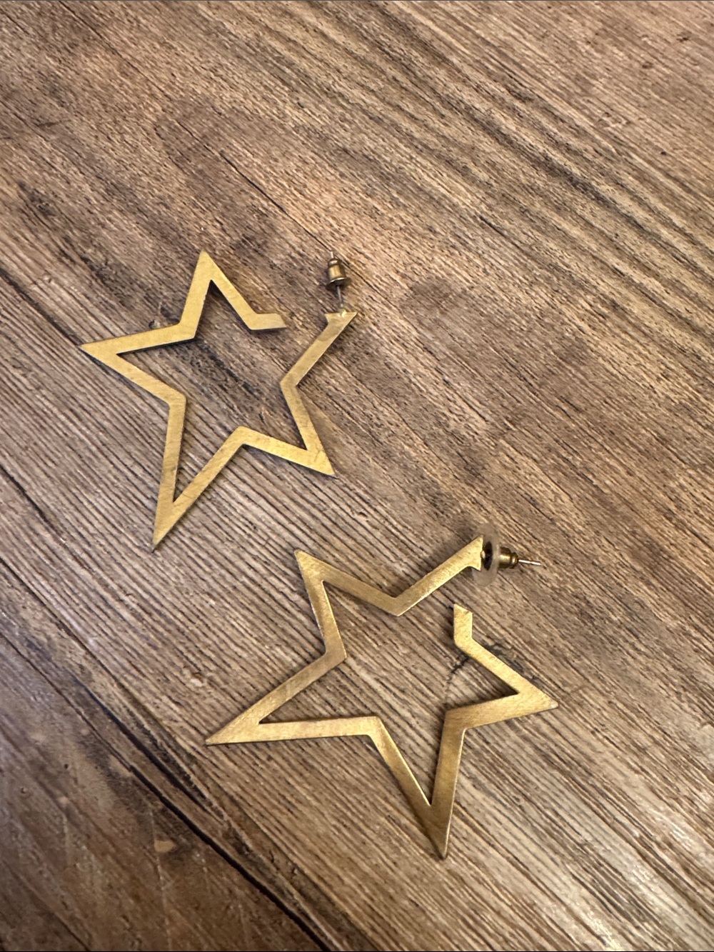 Gold Star Outline Dangle Earrings - Women's Fashion Jewelry